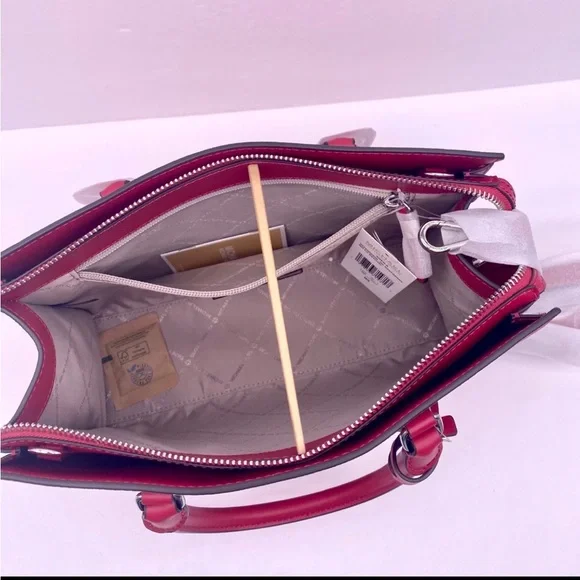 Michael Kors Medium Sheila
Satchel and Trifold Wallet Set - Picture 4 of 11